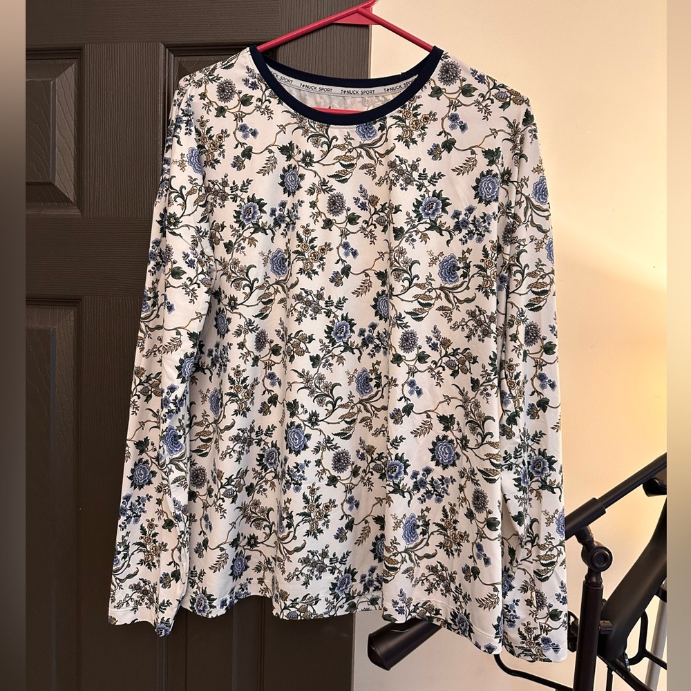 Tuckernuck TNuck Sport Long Sleeve Wildflower Tee XL